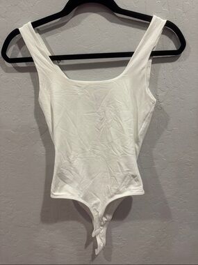 Francesca's Collections White Scoop-Neck Bodysuit